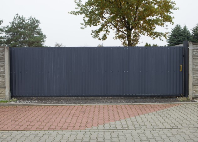 Лучшие варианты откатных ворот для загородного дома